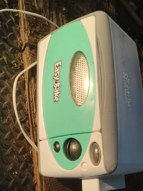 Easy-Bake Oven in Mint and White